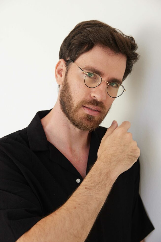 חתולי קטן שחור גברים Scaled 1.jpg