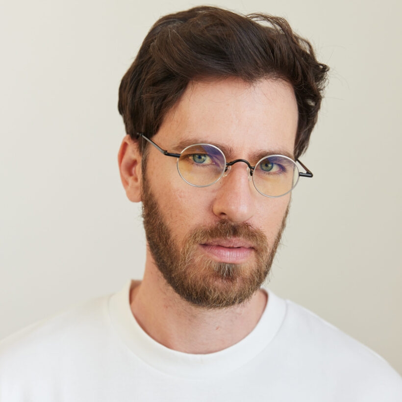 עגול כסף ושחור גברים Scaled 1.jpg