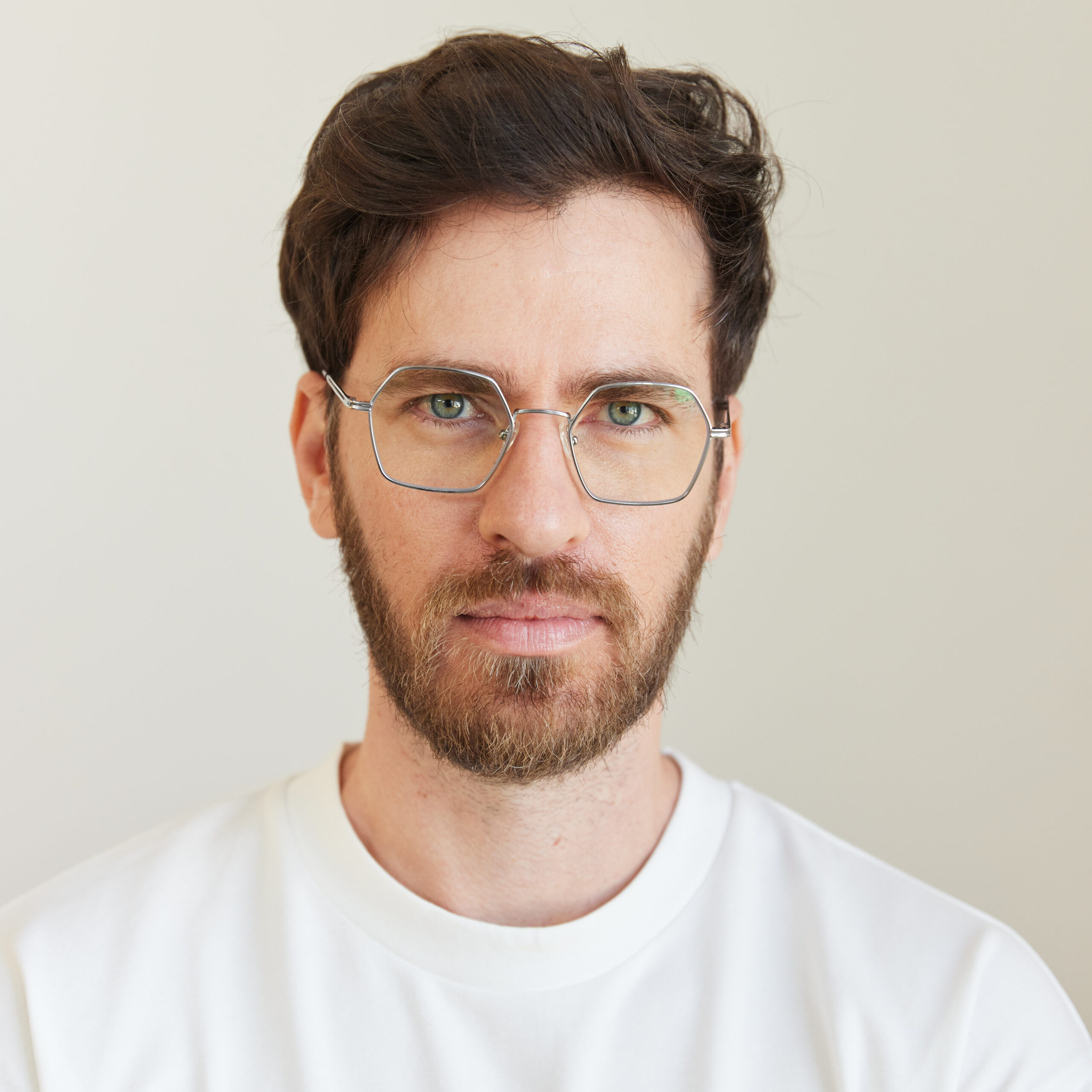 ריבוע כסף גברים Scaled 1.jpg